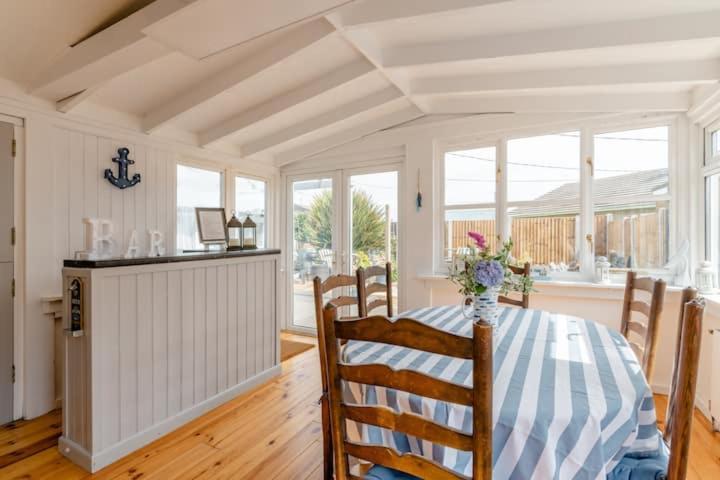 Dog Friendly Cottage 2 Mins To Beach With Hot Tub And Zappi Ev Lessingham Luaran gambar