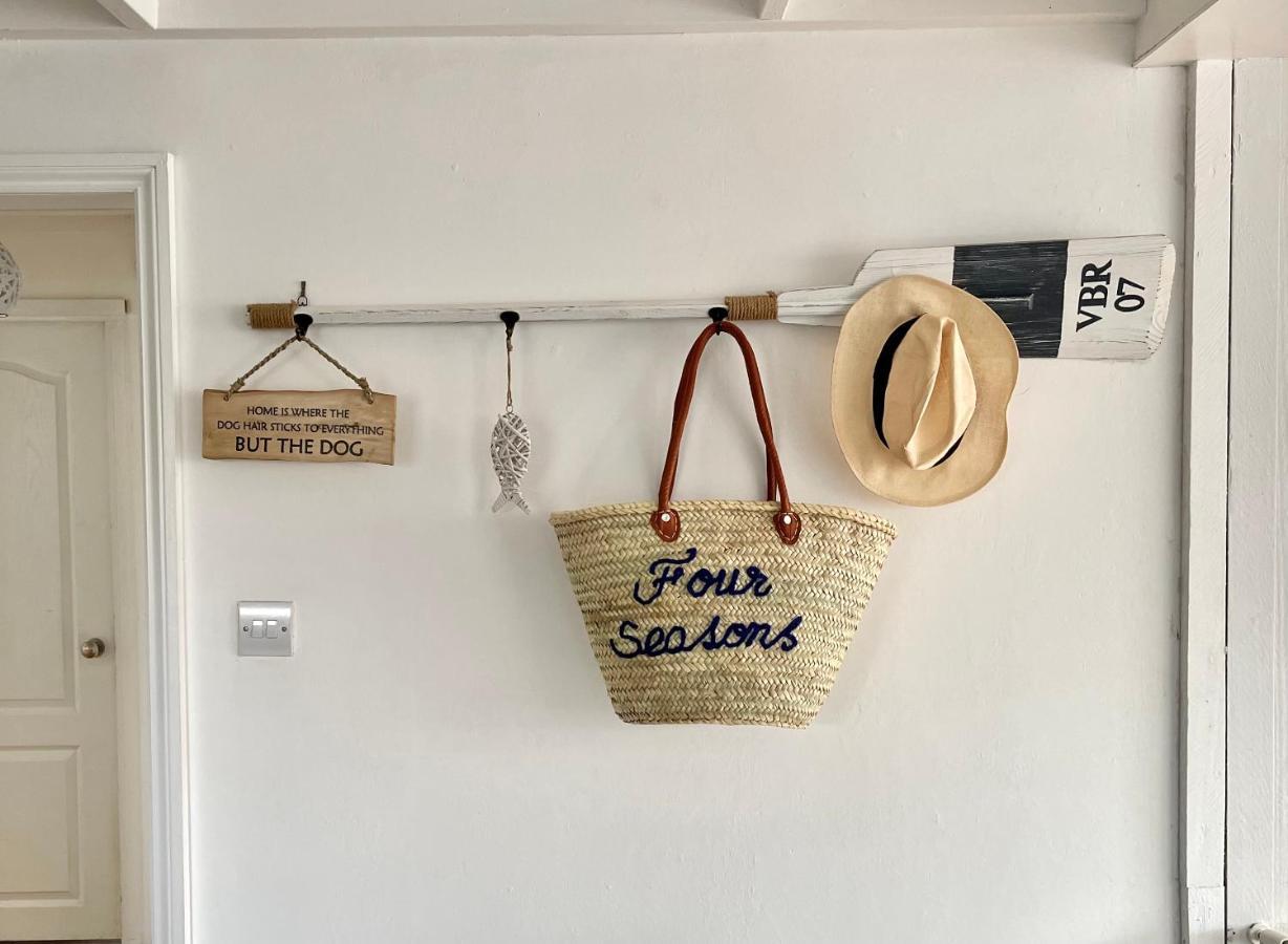 Dog Friendly Cottage 2 Mins To Beach With Hot Tub And Zappi Ev Lessingham Luaran gambar