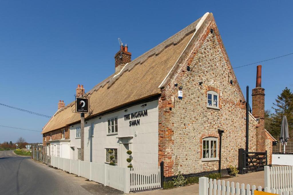 Dog Friendly Cottage 2 Mins To Beach With Hot Tub And Zappi Ev Lessingham Luaran gambar